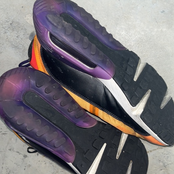 Nike shoes - Picture 5 of 5